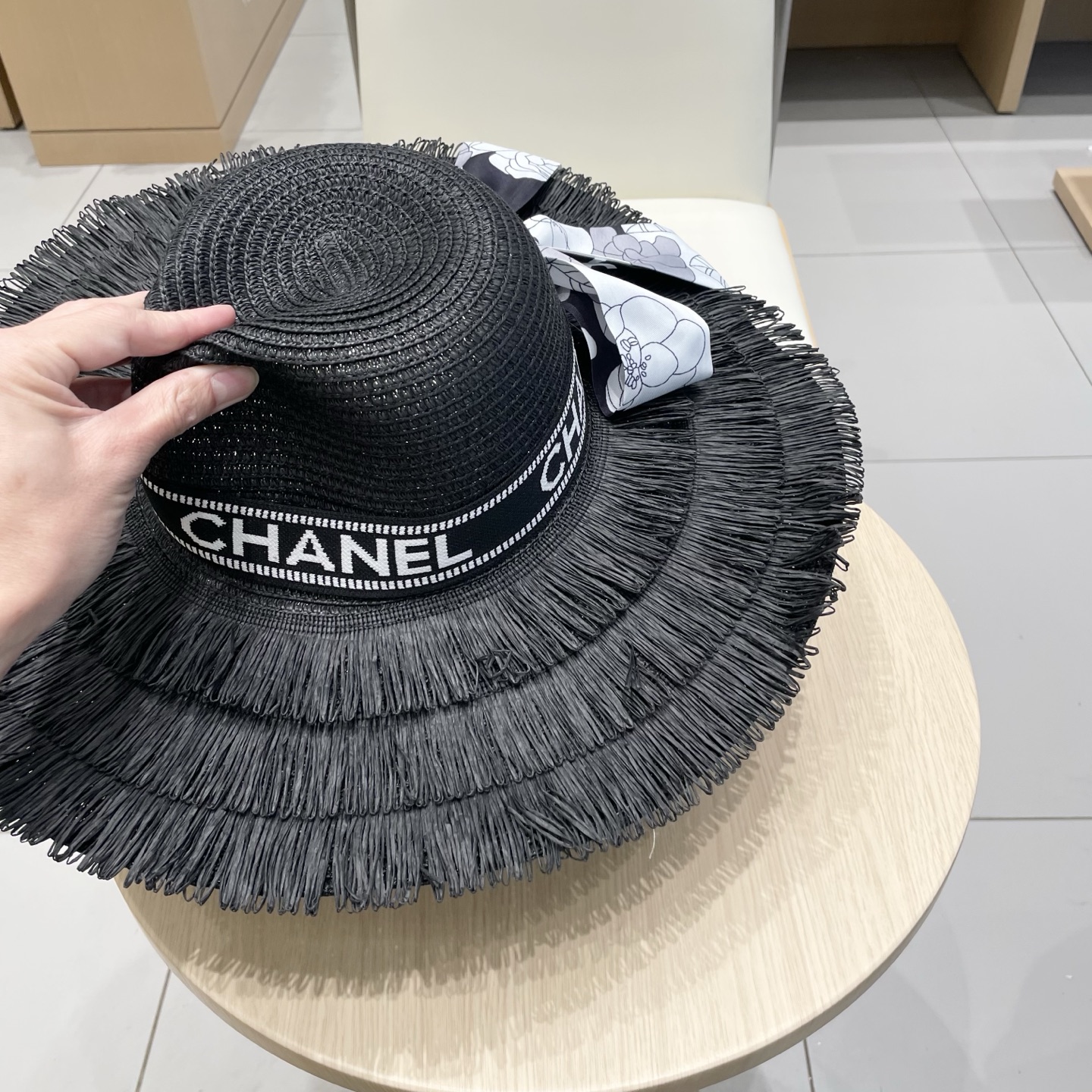  Chanel香奈儿，流苏礼帽，麻纱草帽，头围57cm