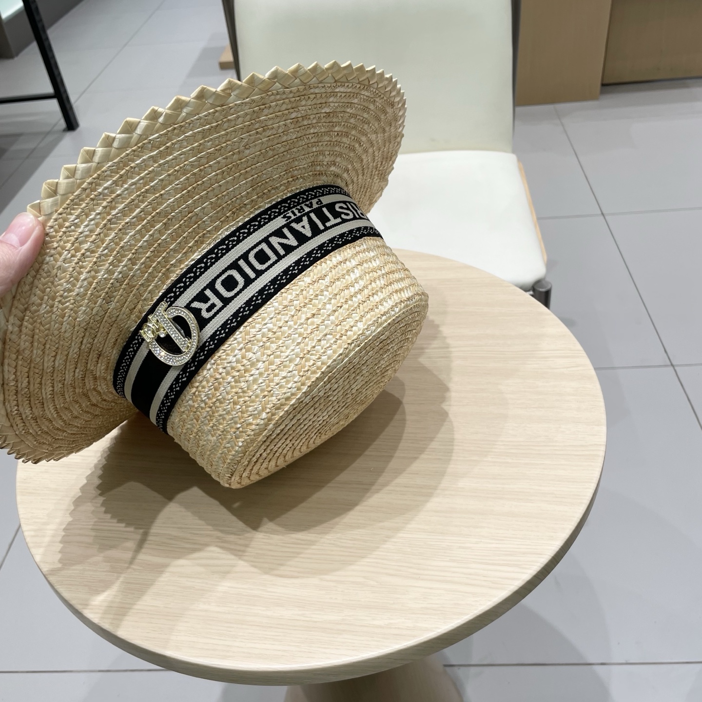  迪奥Dior法式草帽天然麦杆草菠萝蚊帽遮阳防晒夏日大檐