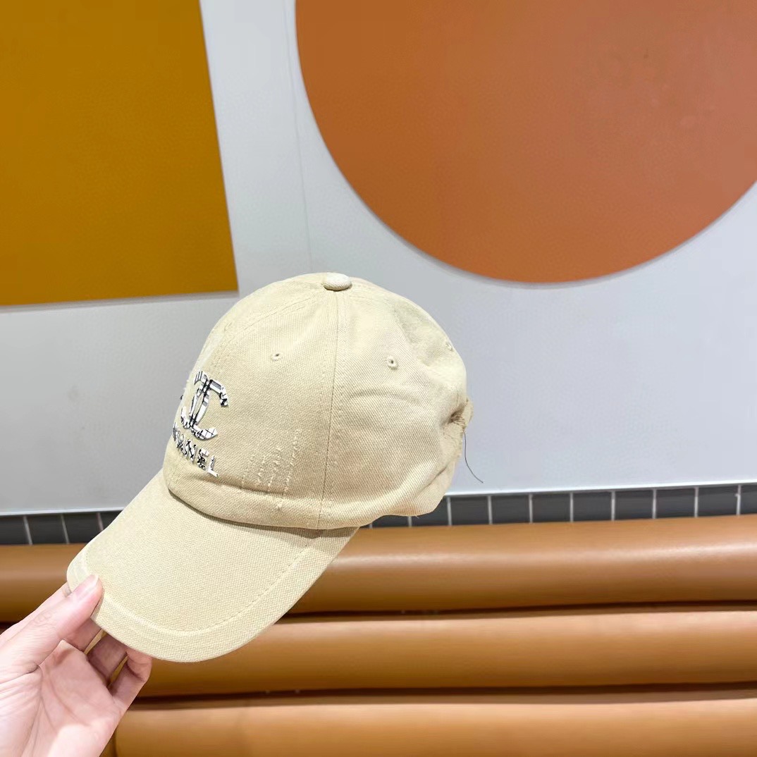 NO:223817,Chanel CHANEL new baseball cap Xiaoxiang classic simple, fashionable and casual design hat straw hat fisherman hat baseball cap knit hat, hat, chanel, chanel, espadrilles, hats19860909香奈儿CHANEL 新品棒球帽小香经典简约,时尚休闲设计帽子草帽渔夫帽棒球帽针织帽,帽子,chanel,chanel,espadrilles,hats,hat