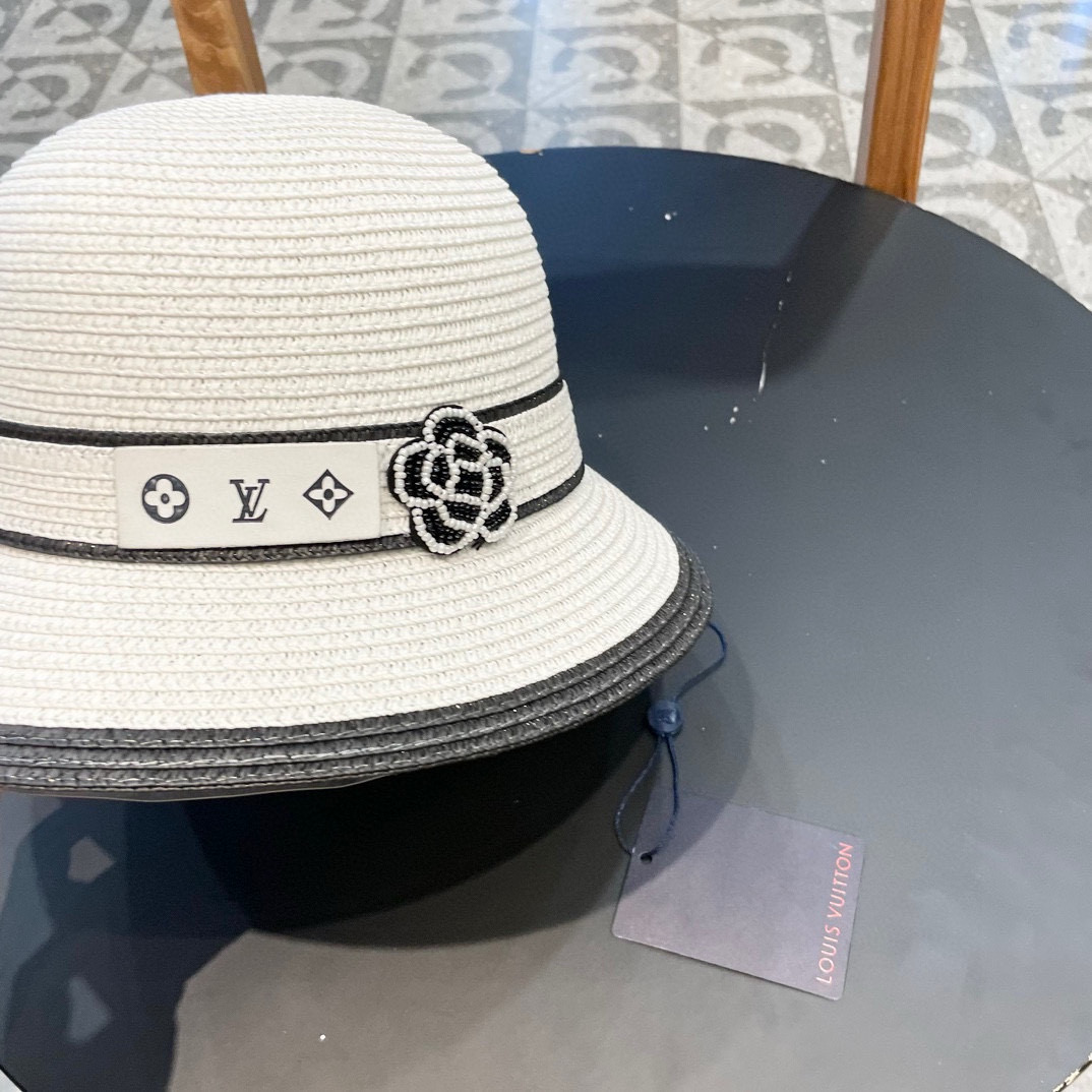    LV 路易威登2024新款草编蝴蝶结🎀遮阳圆顶帽檐草帽🤩沙滩风格，简约大方，百搭单品～外出首选，新