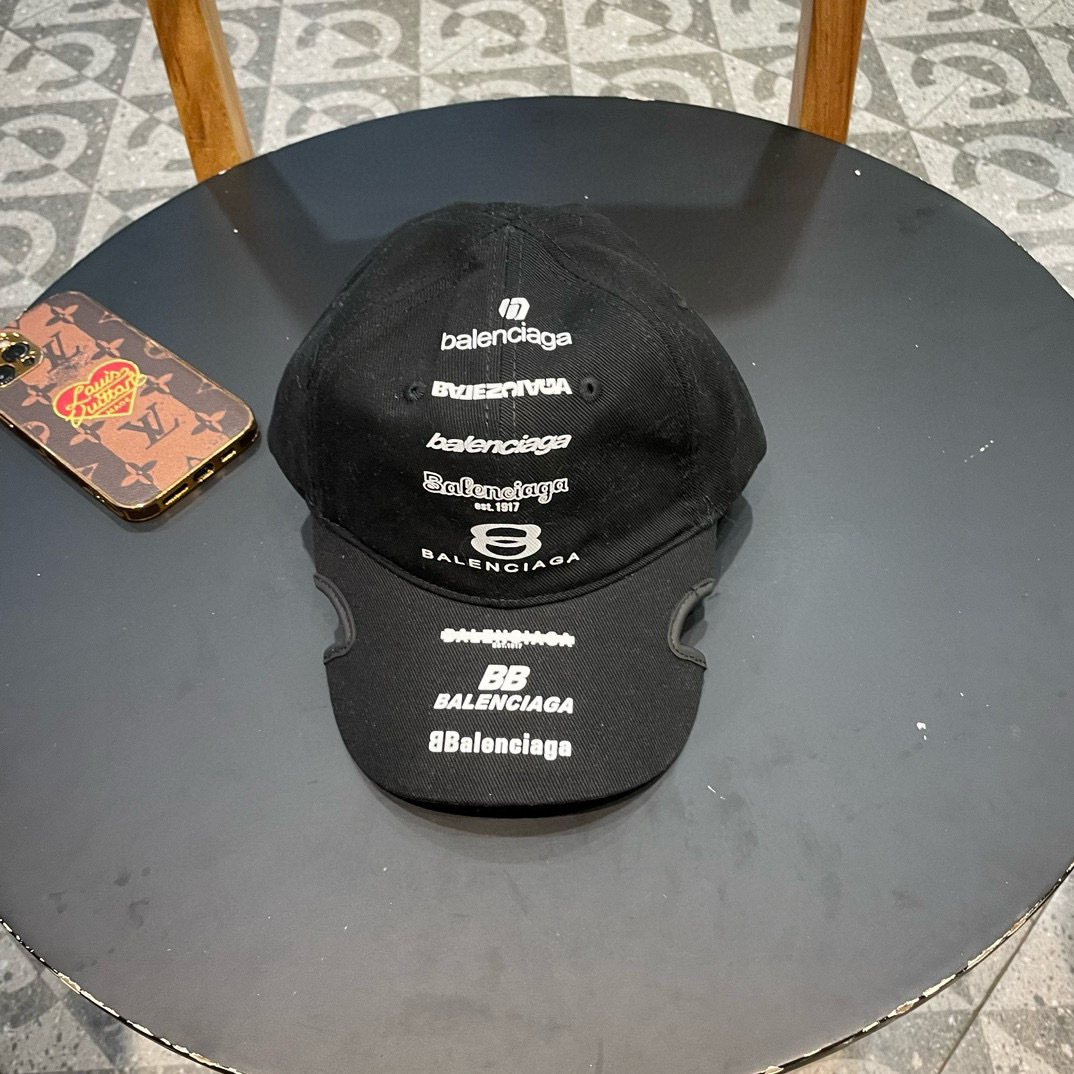 🧢巴黎世家Balenciaga🧢刺绣原单棒球帽♥️质量非常棒👍休闲时尚🌼百搭款♥️男女同款！