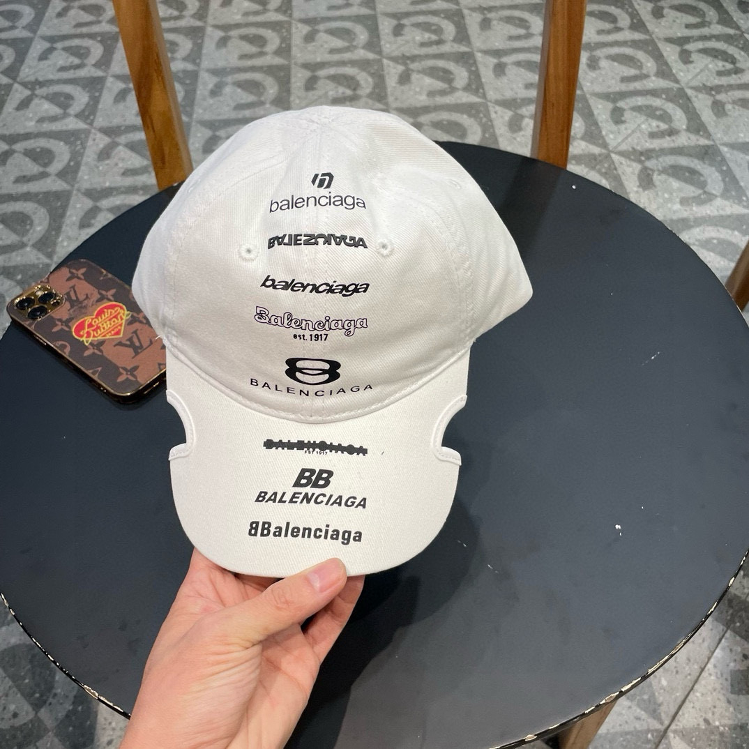 🧢巴黎世家Balenciaga🧢刺绣原单棒球帽♥️质量非常棒👍休闲时尚🌼百搭款♥️男女同款！