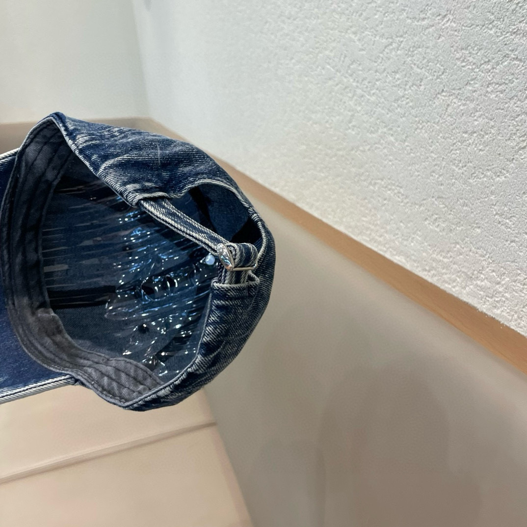  CHANEL香奈儿】牛仔2025新款简约风，新品系列棒球帽，爆款，大牌同步，超好搭配，出货！