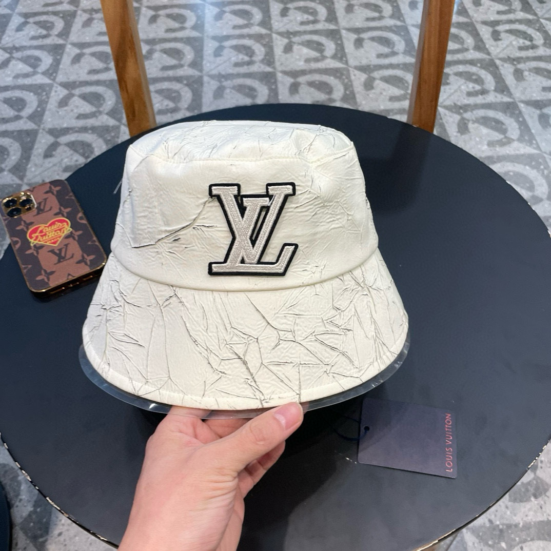  LV路易威登原单刺绣渔夫帽  专柜热卖款纯棉内里，轻盈透气。完美版型，对格精准无误，原厂品质，独家实物