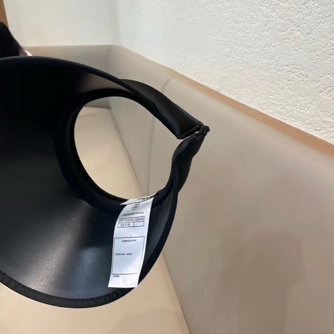 【CHANEL香奈儿】2025夏季新款小香风遮阳帽空顶帽🔅
气质款～