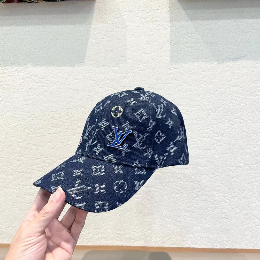  路易威登LouisVuitton2024新款牛仔棒球帽🧢  
LV棒球帽，简约大气，男女通用