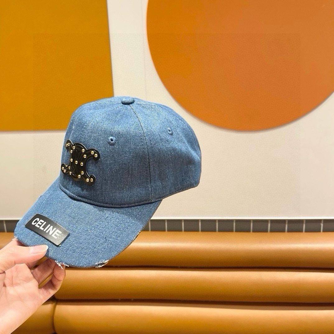  CELINE 塞琳 新款 🆕 棒球帽 🧢 
原单棒球帽 🧢
面料轻盈透气。 💥
完美版型，
原厂品质，