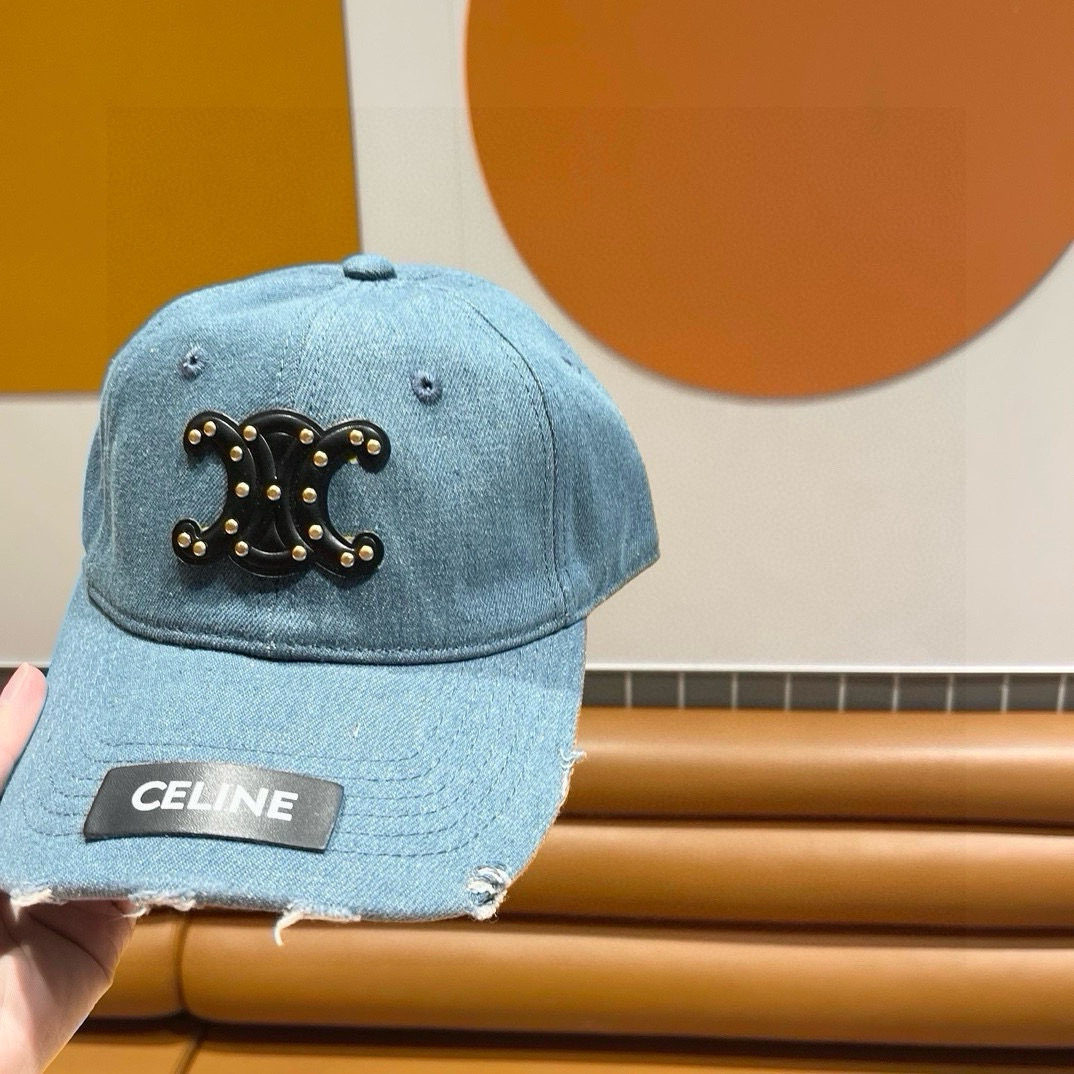  CELINE 塞琳 新款 🆕 棒球帽 🧢 
原单棒球帽 🧢
面料轻盈透气。 💥
完美版型，
原厂品质，