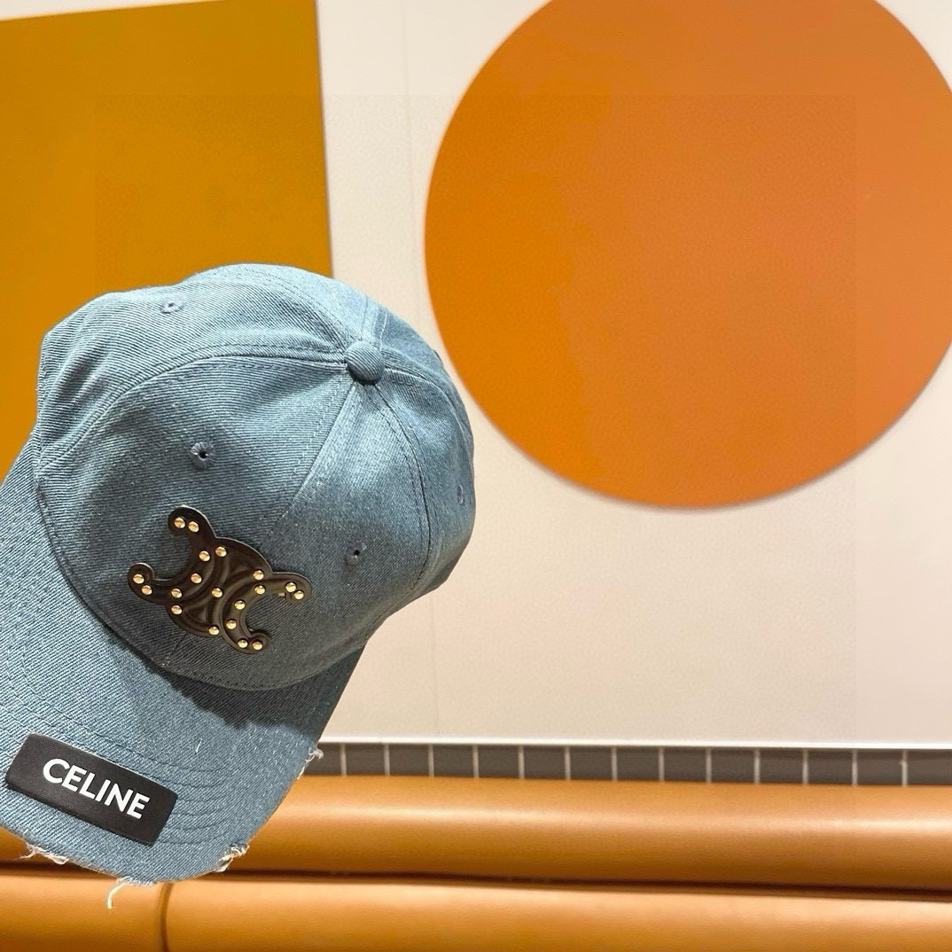  CELINE 塞琳 新款 🆕 棒球帽 🧢 
原单棒球帽 🧢
面料轻盈透气。 💥
完美版型，
原厂品质，