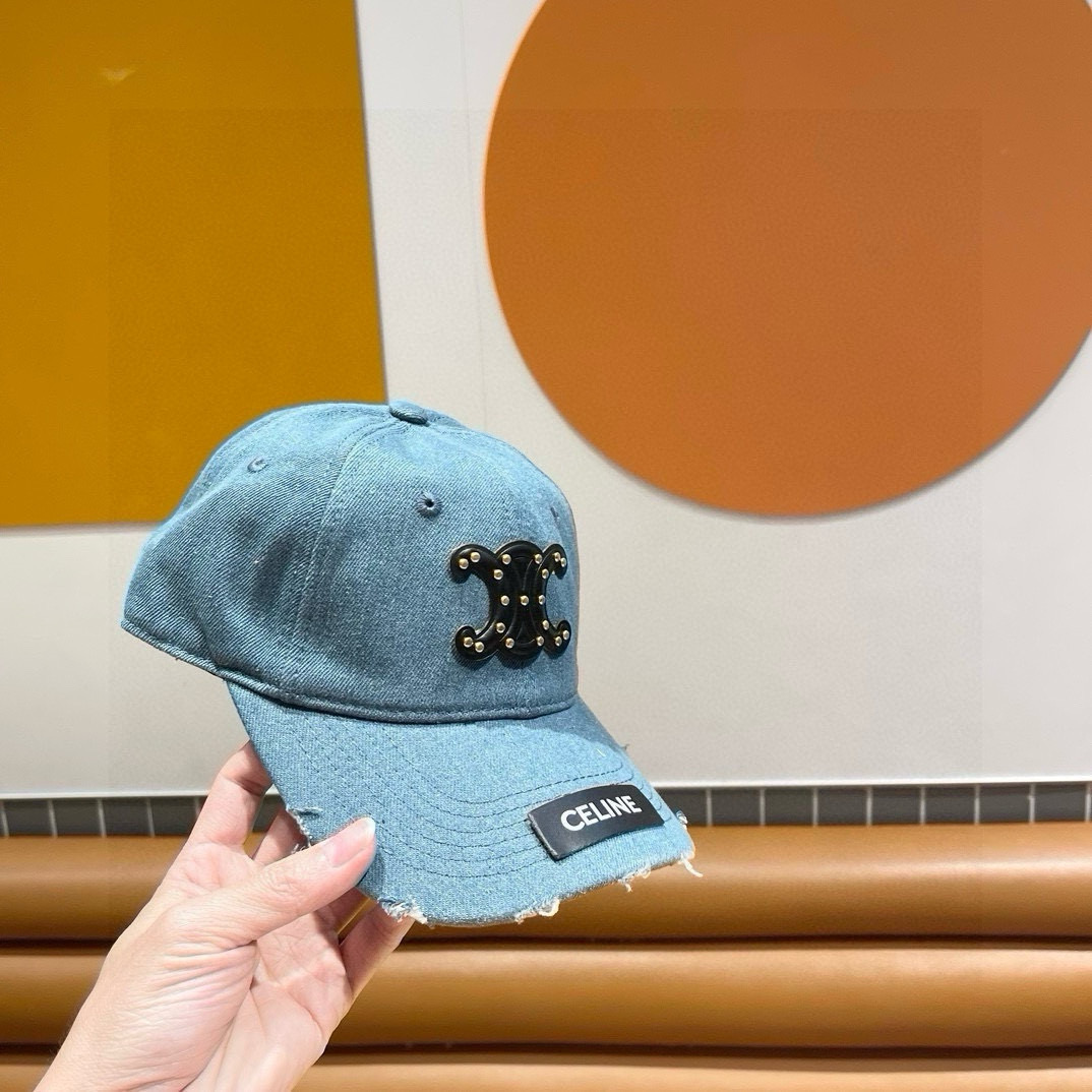  CELINE 塞琳 新款 🆕 棒球帽 🧢 
原单棒球帽 🧢
面料轻盈透气。 💥
完美版型，
原厂品质，