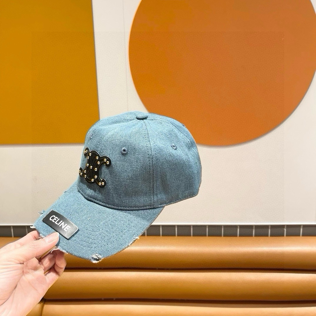  CELINE 塞琳 新款 🆕 棒球帽 🧢 
原单棒球帽 🧢
面料轻盈透气。 💥
完美版型，
原厂品质，