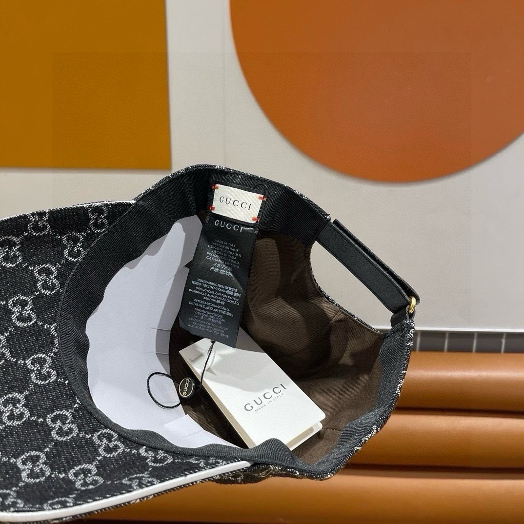  Gucci(古奇)新款原单棒球帽😍😍复古设计，专柜11开模订制！牛仔布料，轻盈透气！实物拍摄，男女适用