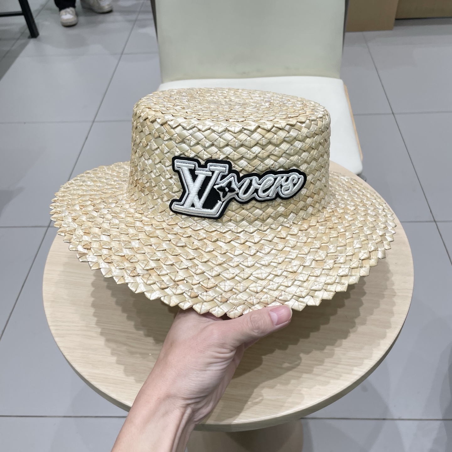  lv路易威登夏天遮阳草帽女夏海边度假沙滩帽小清新平顶法式草编帽防晒帽拍照
