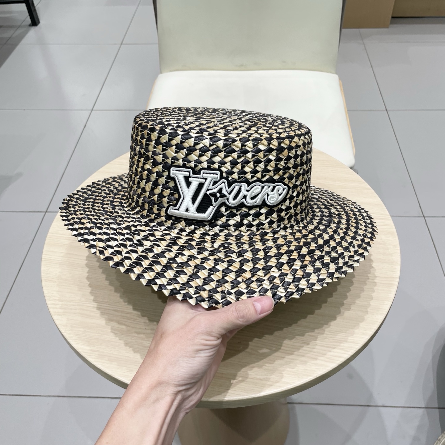  lv路易威登夏天遮阳草帽女夏海边度假沙滩帽小清新平顶法式草编帽防晒帽拍照