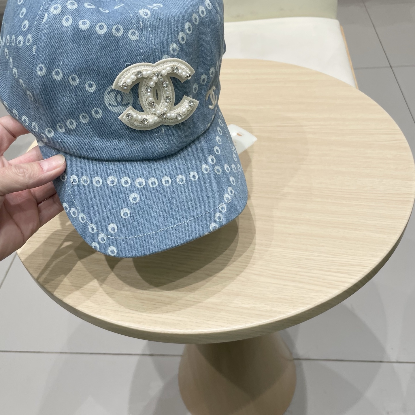  Chanel 25春夏新款丹宁牛仔链条印花渔夫帽显脸小遮阳防晒盆帽棒球鸭舌帽