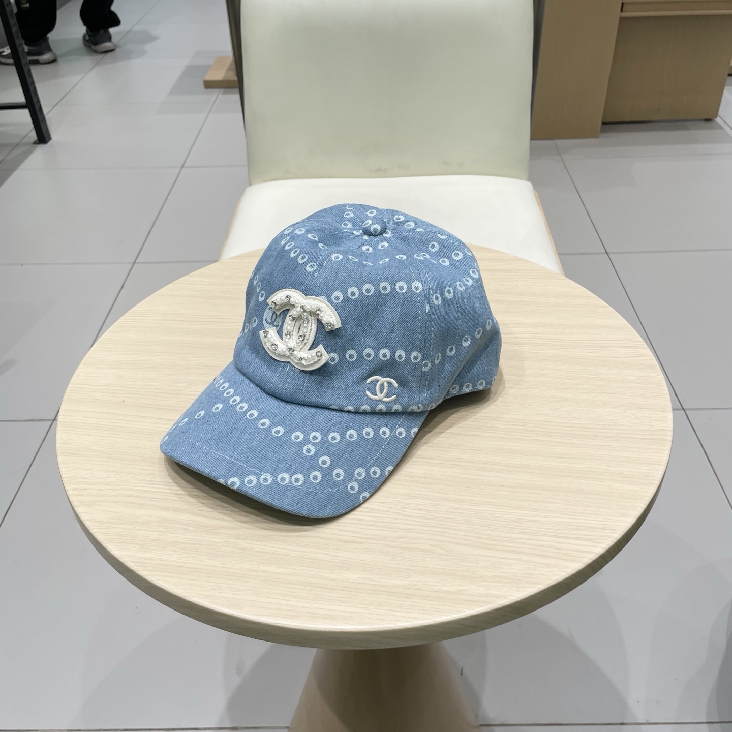  Chanel 25春夏新款丹宁牛仔链条印花渔夫帽显脸小遮阳防晒盆帽棒球鸭舌帽