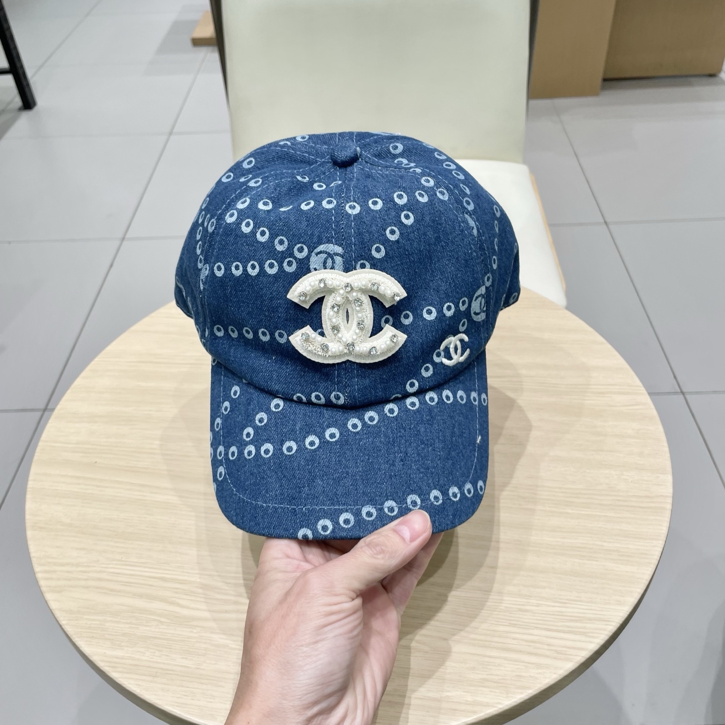  Chanel 25春夏新款丹宁牛仔链条印花渔夫帽显脸小遮阳防晒盆帽棒球鸭舌帽