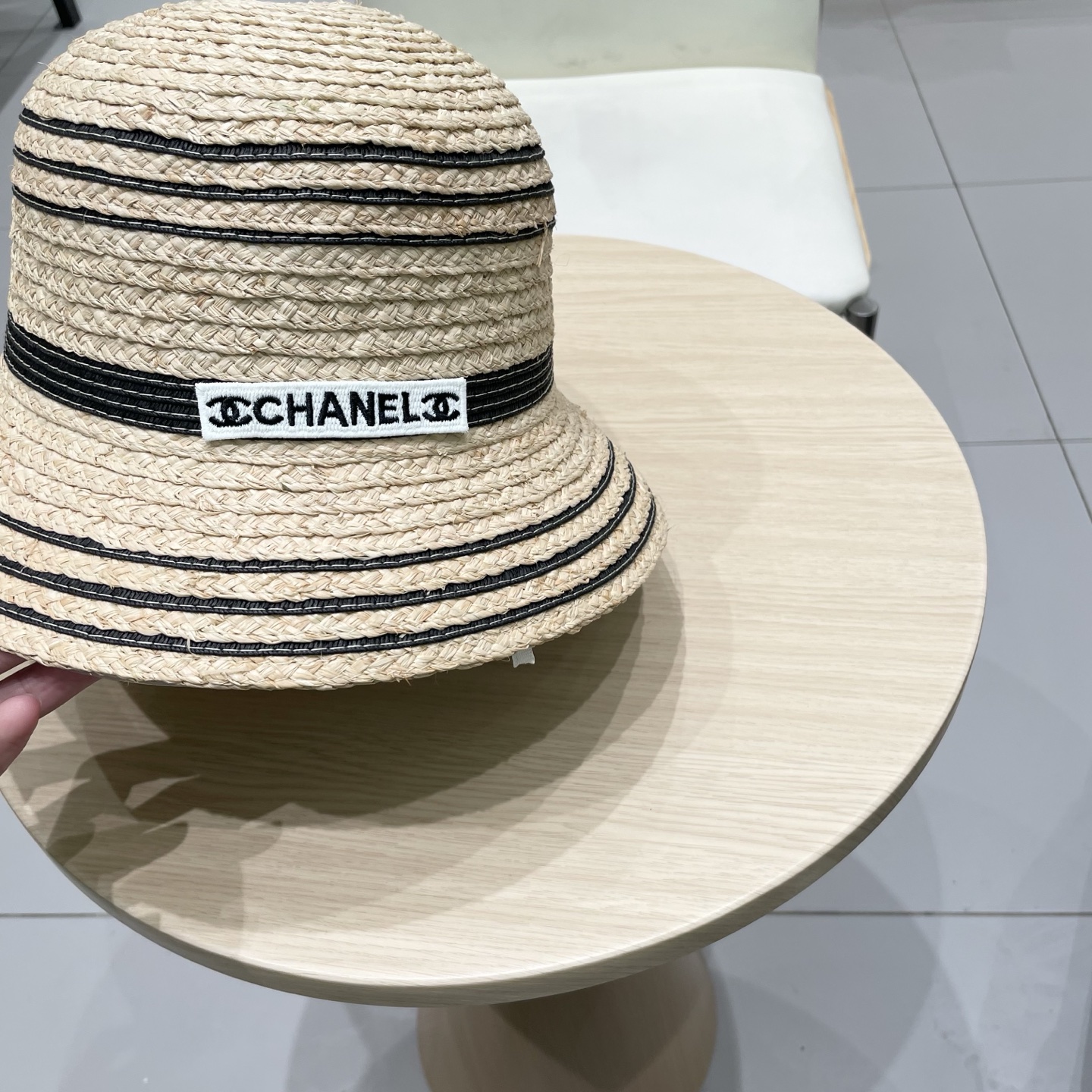 。Chanel彩色草编渔夫帽女夏季日系显脸小百搭草帽沙滩遮阳防晒太阳帽子潮