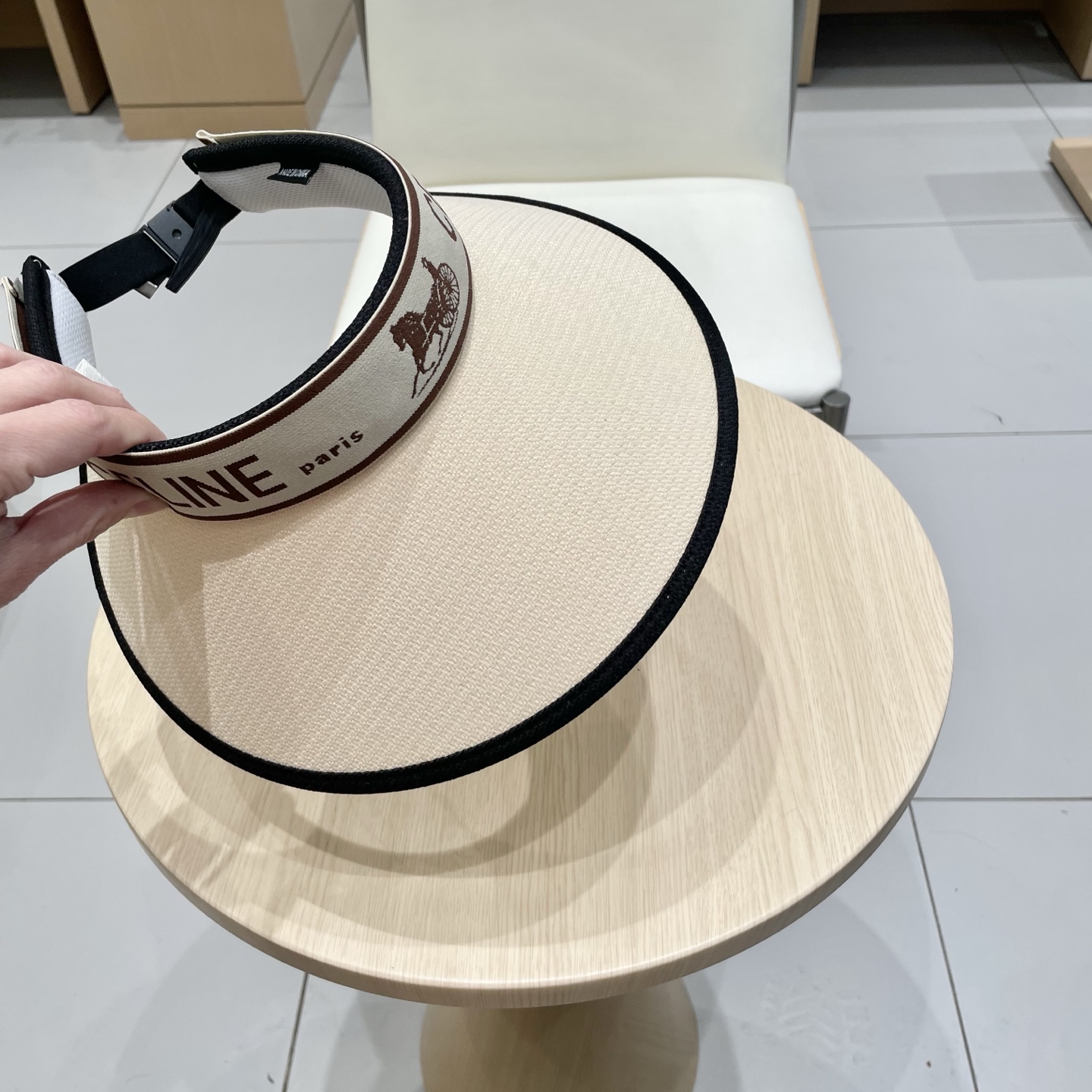  塞琳Celine2025新款防晒帽女夏遮脸防紫外线遮阳帽发箍式空顶帽韩太阳帽