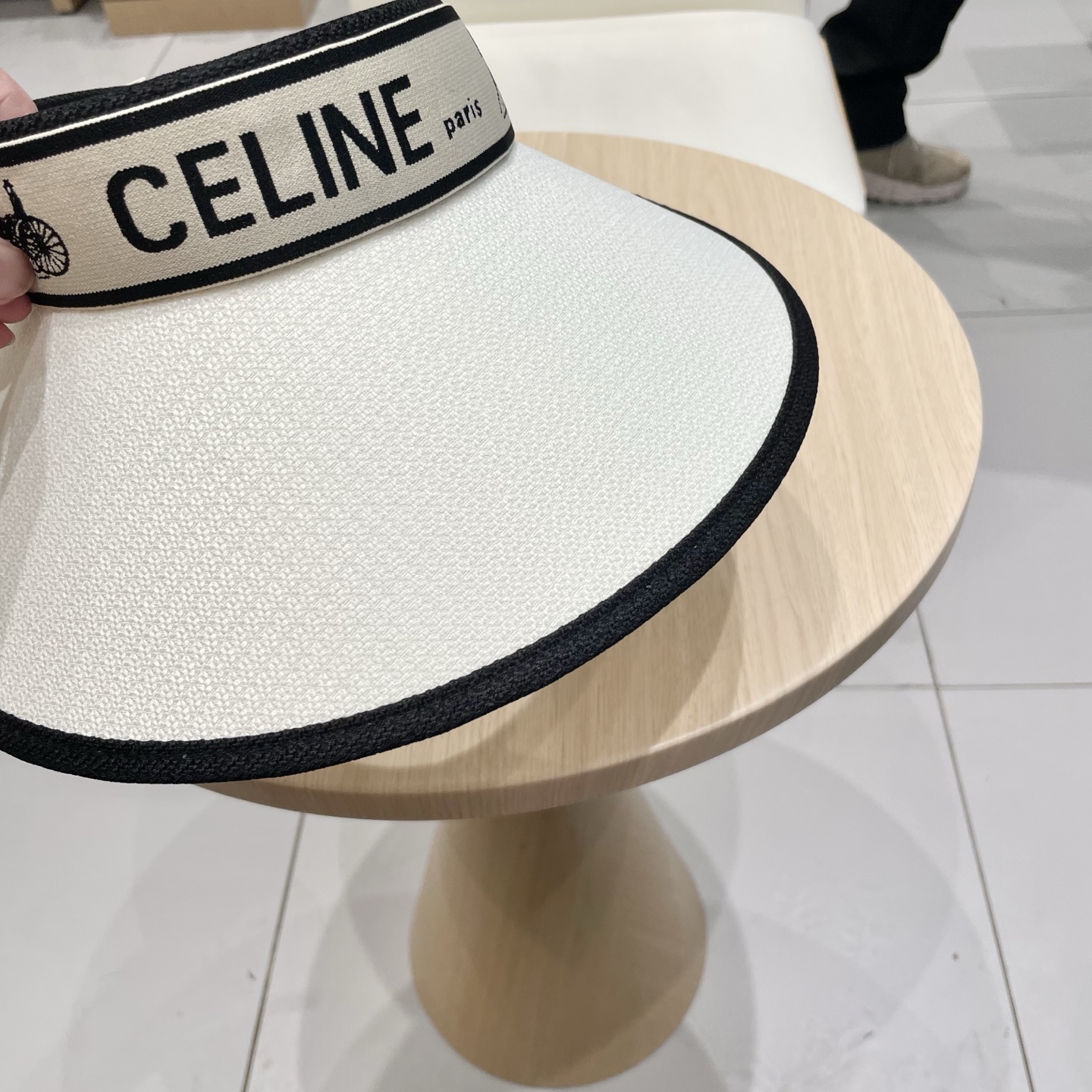  塞琳Celine2025新款防晒帽女夏遮脸防紫外线遮阳帽发箍式空顶帽韩太阳帽