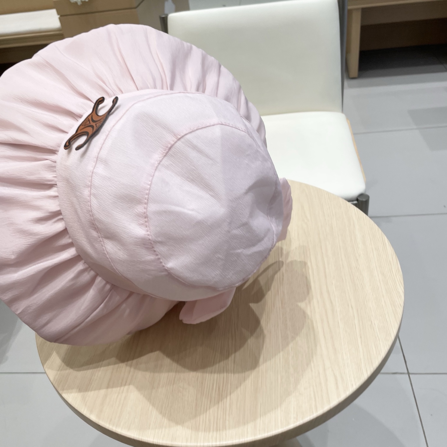  塞琳Celine新款夏季薄款遮阳布帽女户外休闲时尚蝴蝶结渔夫帽大沿遮脸盆帽潮