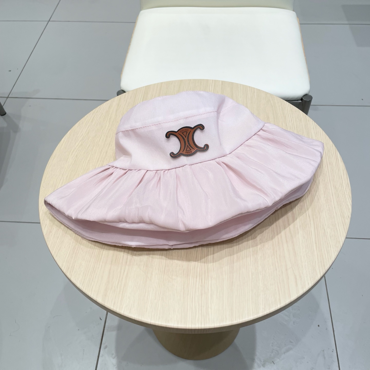  塞琳Celine新款夏季薄款遮阳布帽女户外休闲时尚蝴蝶结渔夫帽大沿遮脸盆帽潮