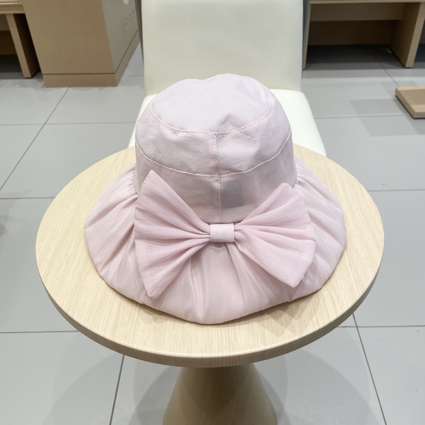  塞琳Celine新款夏季薄款遮阳布帽女户外休闲时尚蝴蝶结渔夫帽大沿遮脸盆帽潮