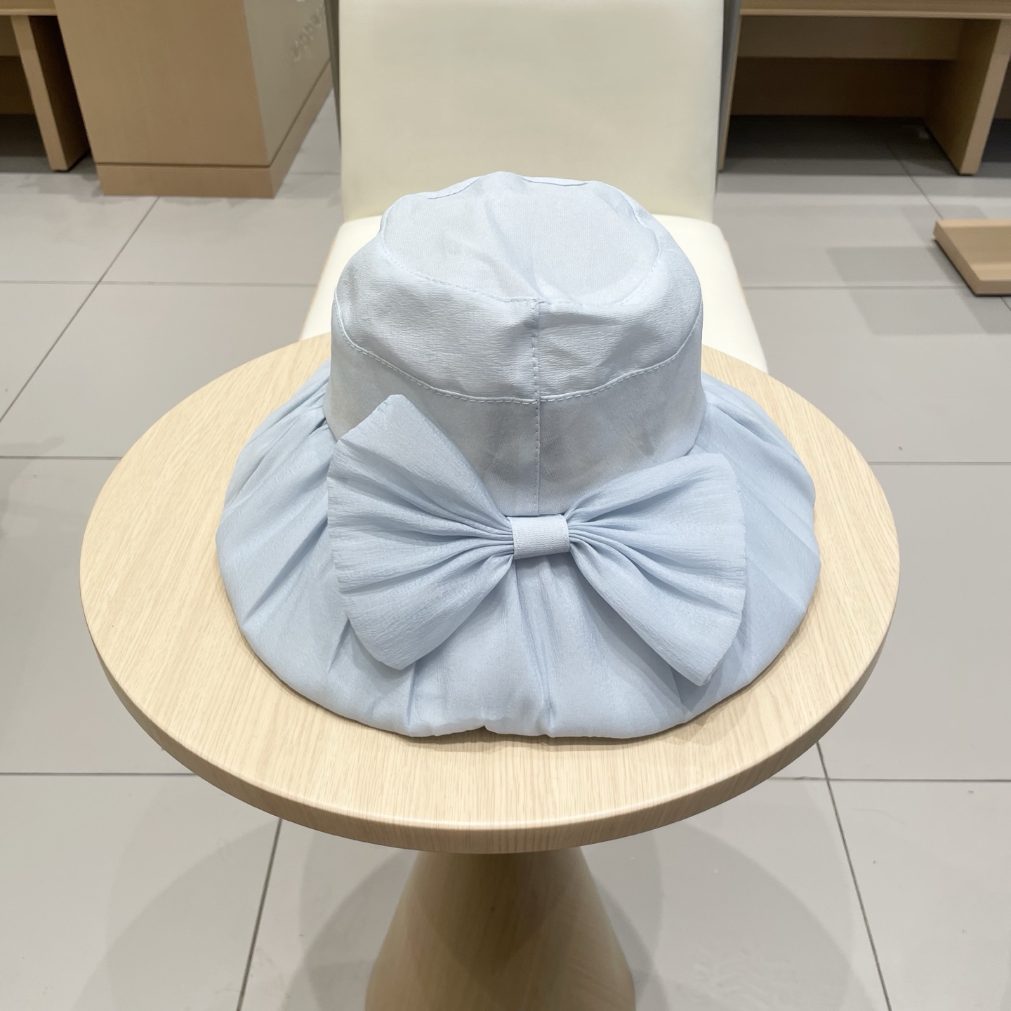  塞琳Celine新款夏季薄款遮阳布帽女户外休闲时尚蝴蝶结渔夫帽大沿遮脸盆帽潮