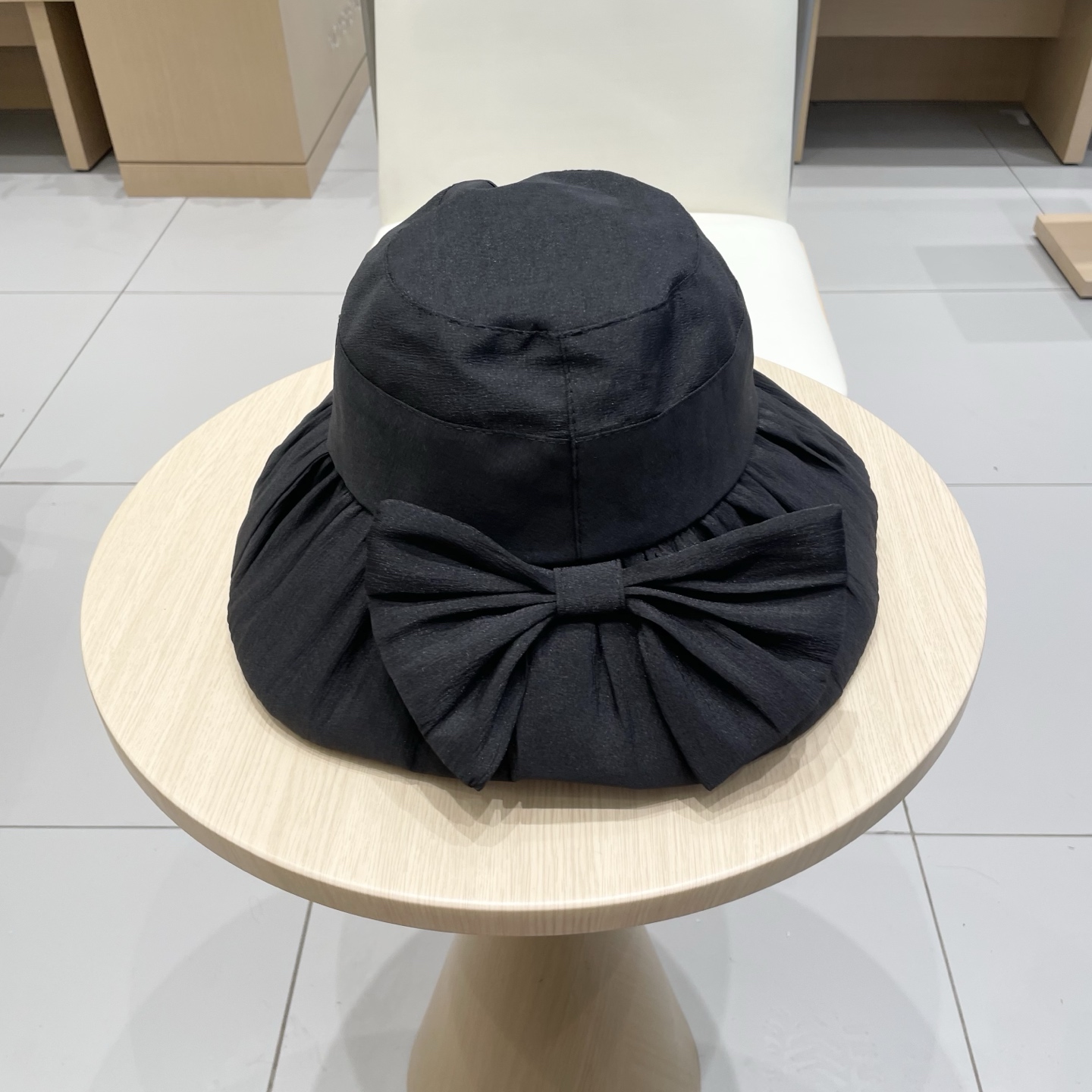  塞琳Celine新款夏季薄款遮阳布帽女户外休闲时尚蝴蝶结渔夫帽大沿遮脸盆帽潮