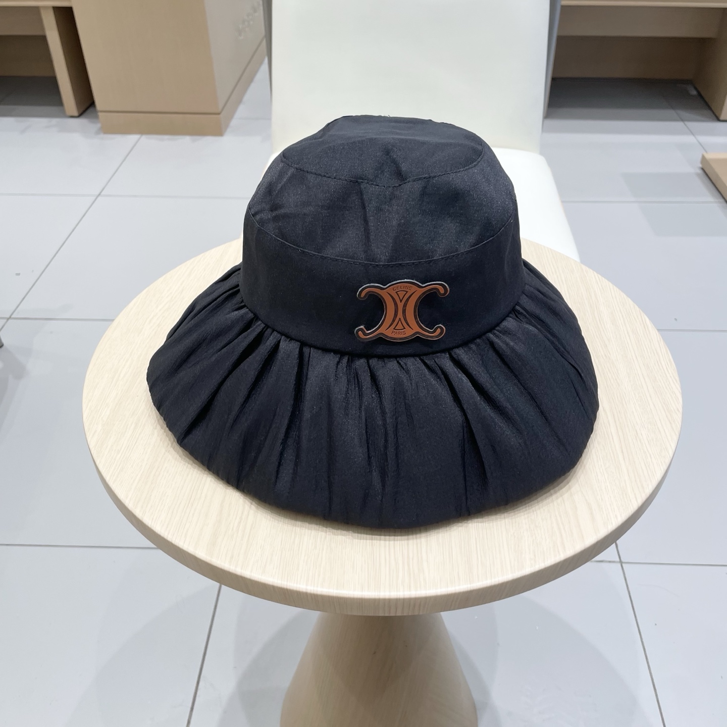  塞琳Celine新款夏季薄款遮阳布帽女户外休闲时尚蝴蝶结渔夫帽大沿遮脸盆帽潮