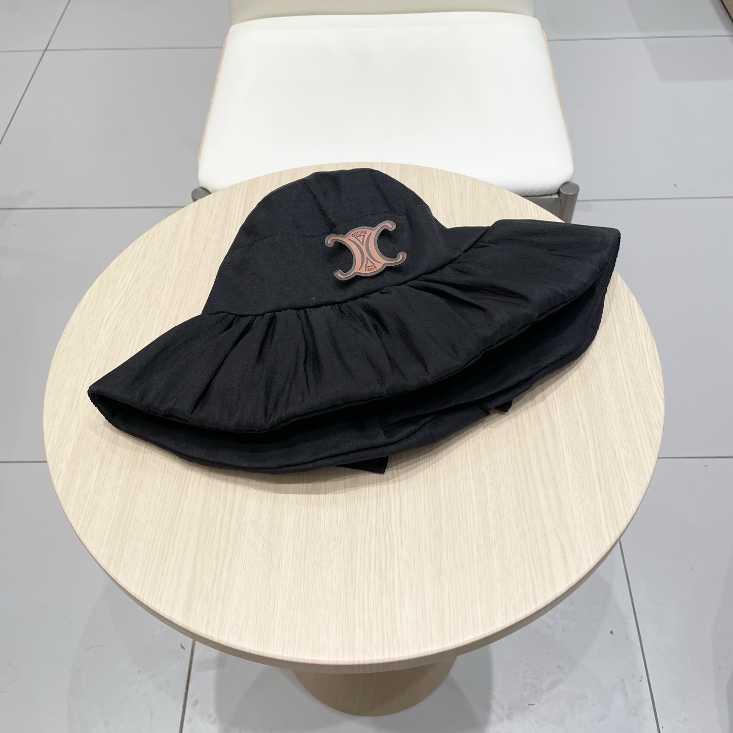  塞琳Celine新款夏季薄款遮阳布帽女户外休闲时尚蝴蝶结渔夫帽大沿遮脸盆帽潮