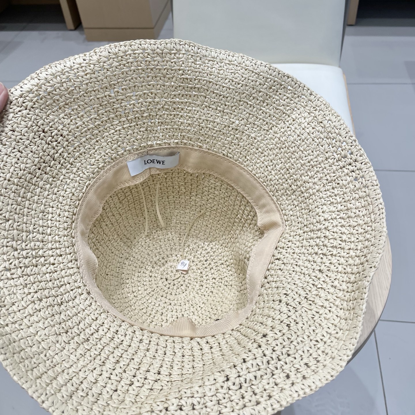  罗意威 2025新款时尚百搭草编渔夫帽女字母刺绣休闲遮阳帽显脸小盆帽