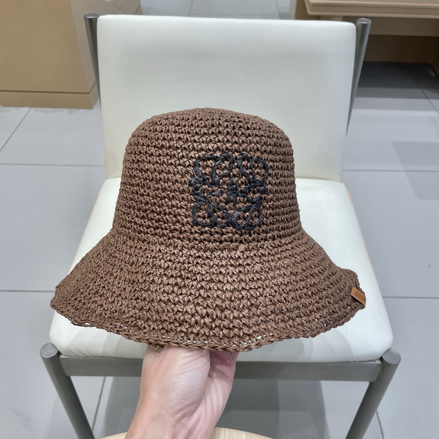  罗意威 2025新款时尚百搭草编渔夫帽女字母刺绣休闲遮阳帽显脸小盆帽