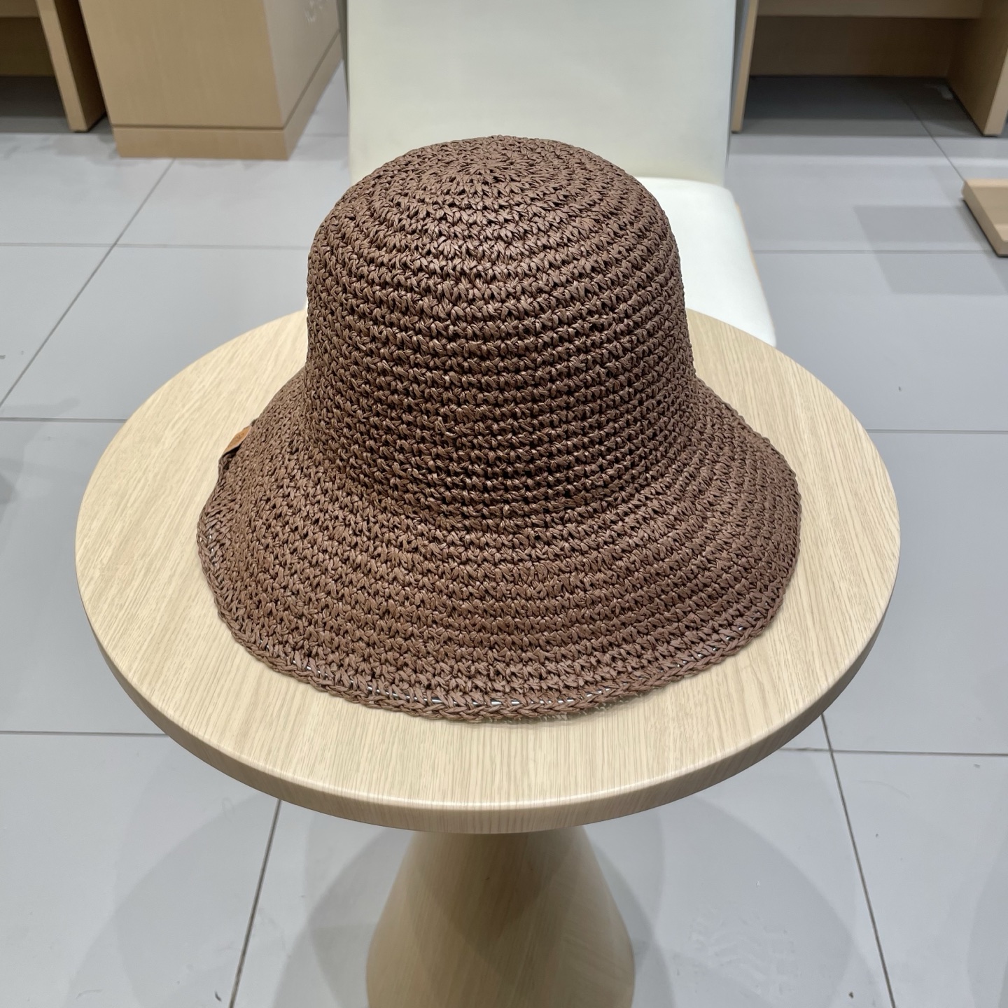  罗意威 2025新款时尚百搭草编渔夫帽女字母刺绣休闲遮阳帽显脸小盆帽