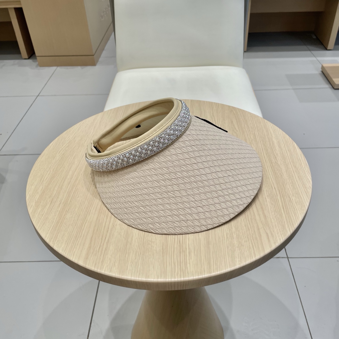  Chanel2025新款夏季防晒空顶帽女珍珠水钻帽子双层大帽檐防紫外线太阳帽