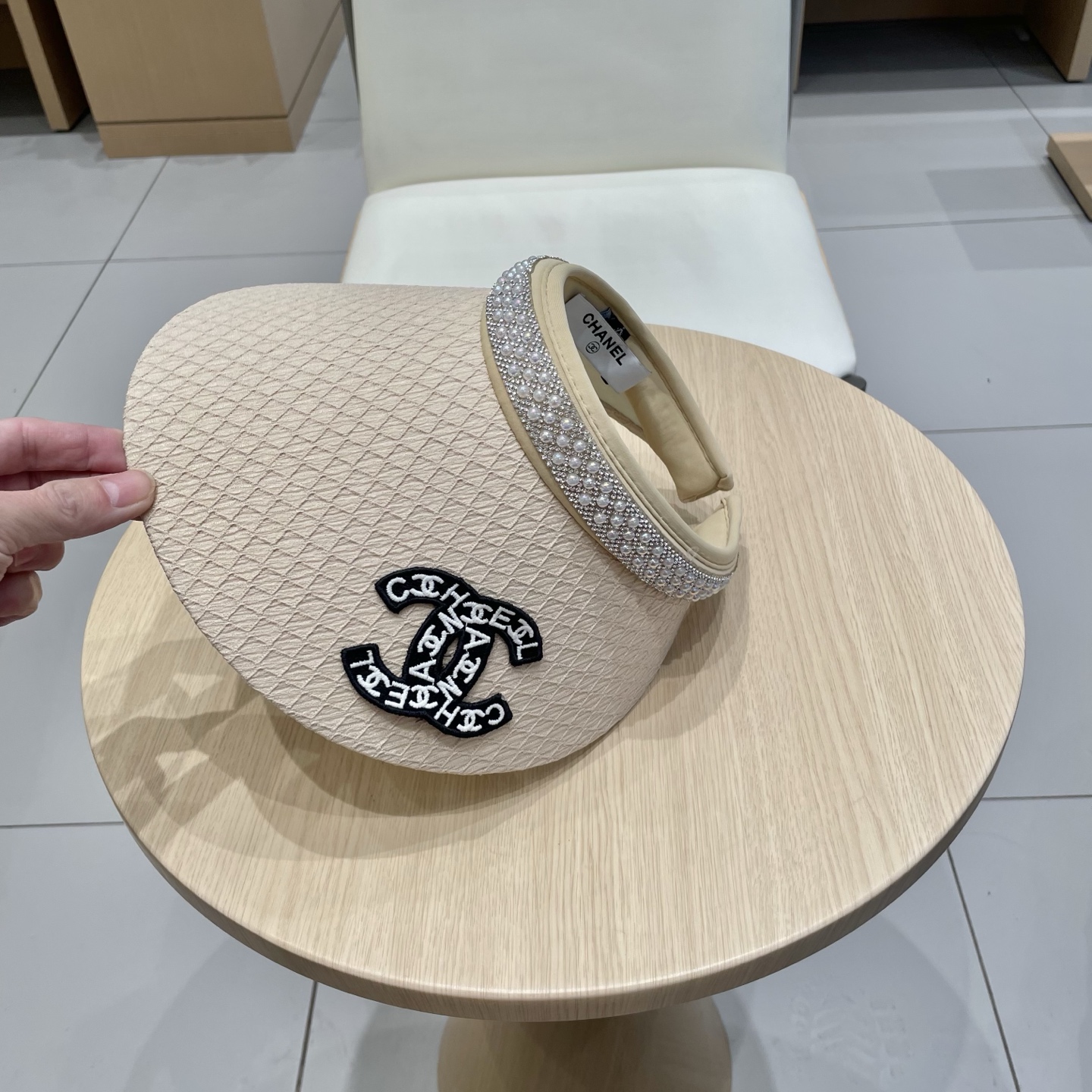  Chanel2025新款夏季防晒空顶帽女珍珠水钻帽子双层大帽檐防紫外线太阳帽