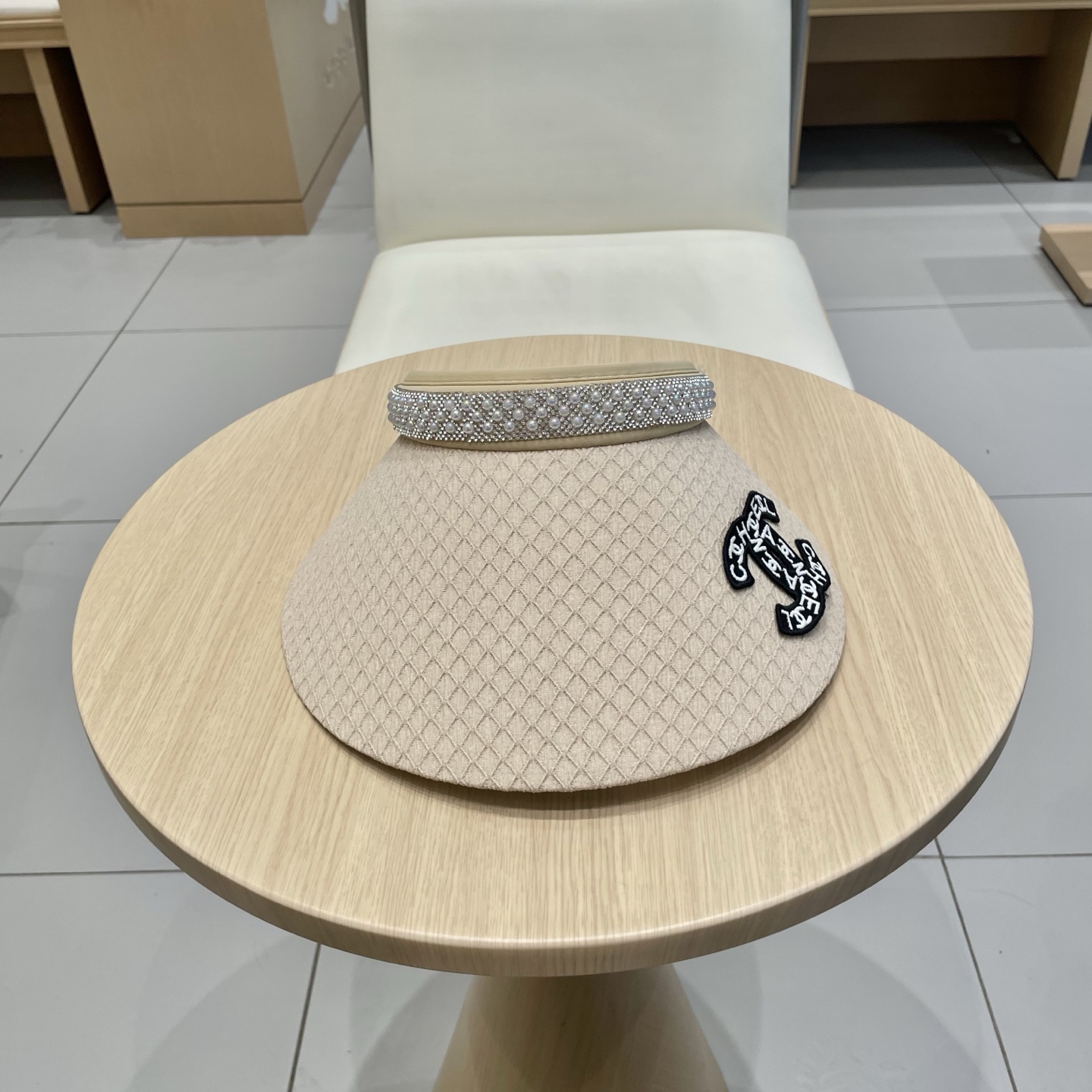  Chanel2025新款夏季防晒空顶帽女珍珠水钻帽子双层大帽檐防紫外线太阳帽