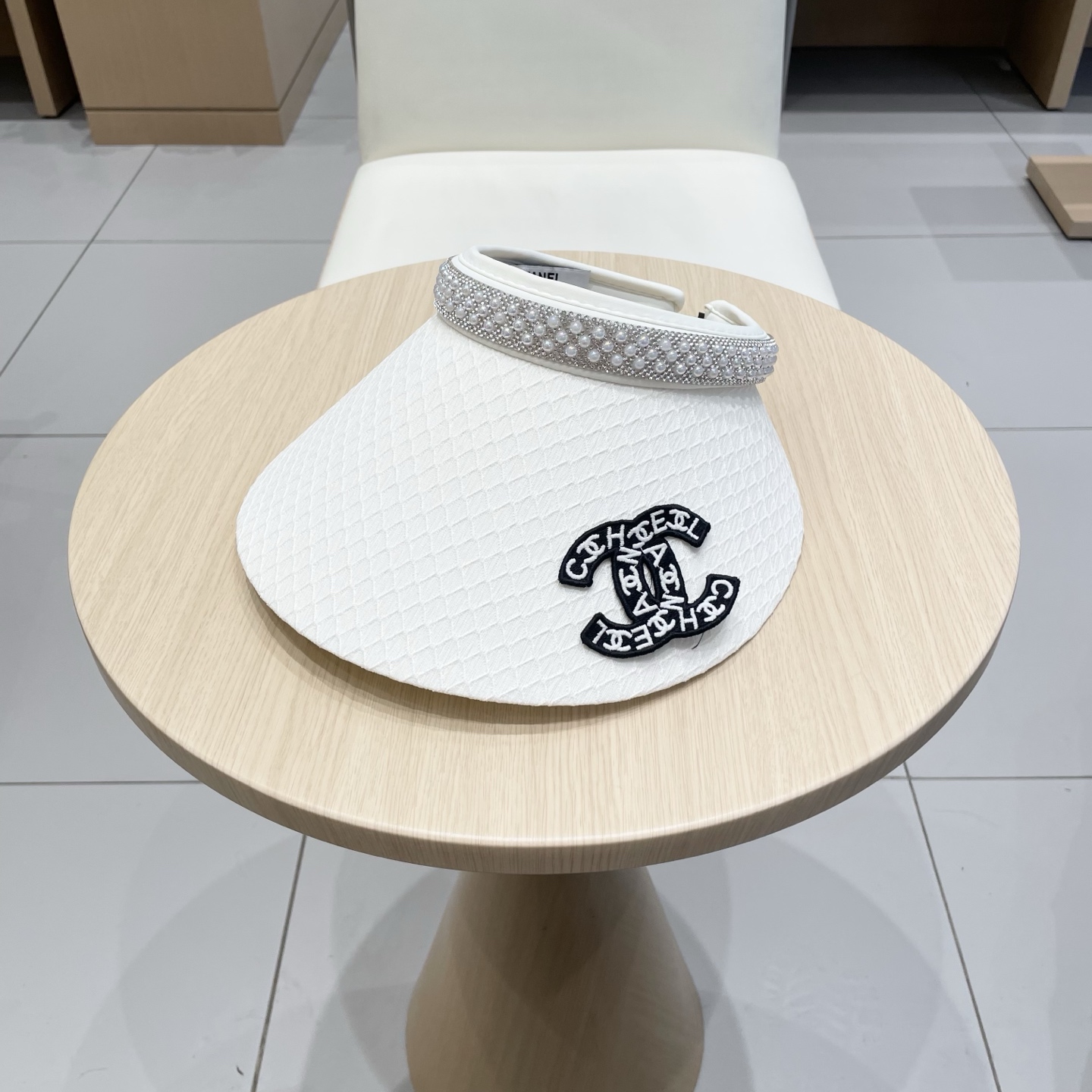  Chanel2025新款夏季防晒空顶帽女珍珠水钻帽子双层大帽檐防紫外线太阳帽