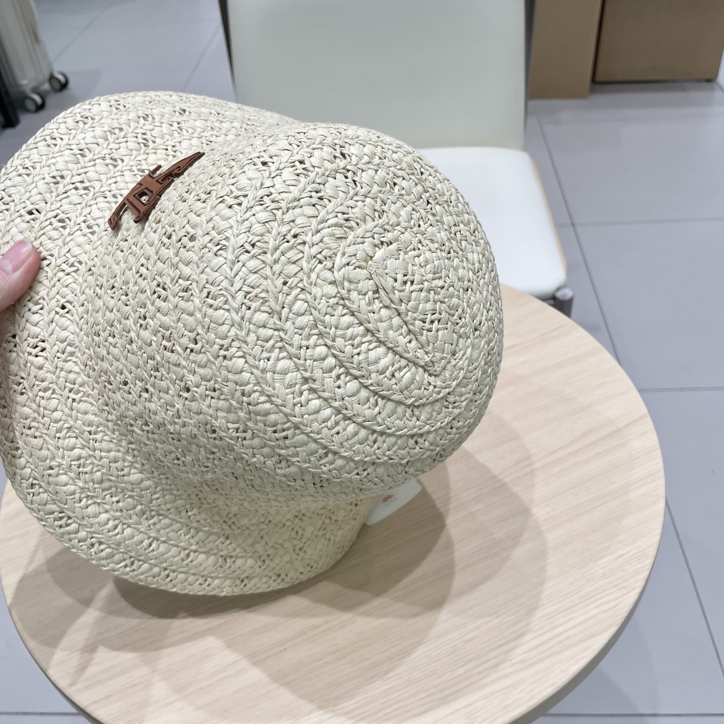   路易威登lv棒球帽 LouisVuitton沙滩草帽，防晒礼帽，纸草编织制作，百搭两色！头围57cm