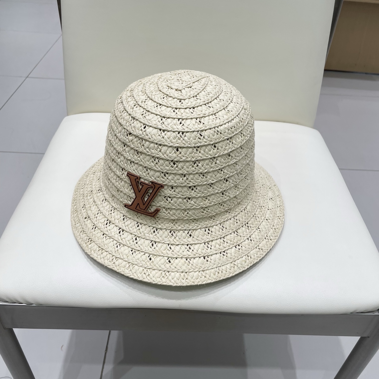   路易威登lv棒球帽 LouisVuitton沙滩草帽，防晒礼帽，纸草编织制作，百搭两色！头围57cm