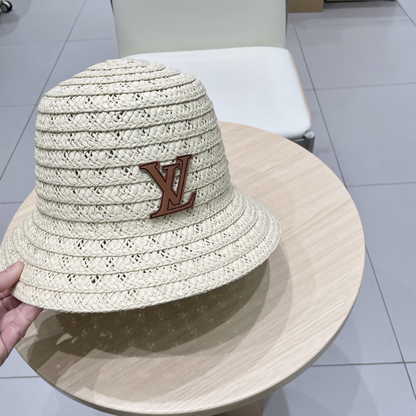   路易威登lv棒球帽 LouisVuitton沙滩草帽，防晒礼帽，纸草编织制作，百搭两色！头围57cm