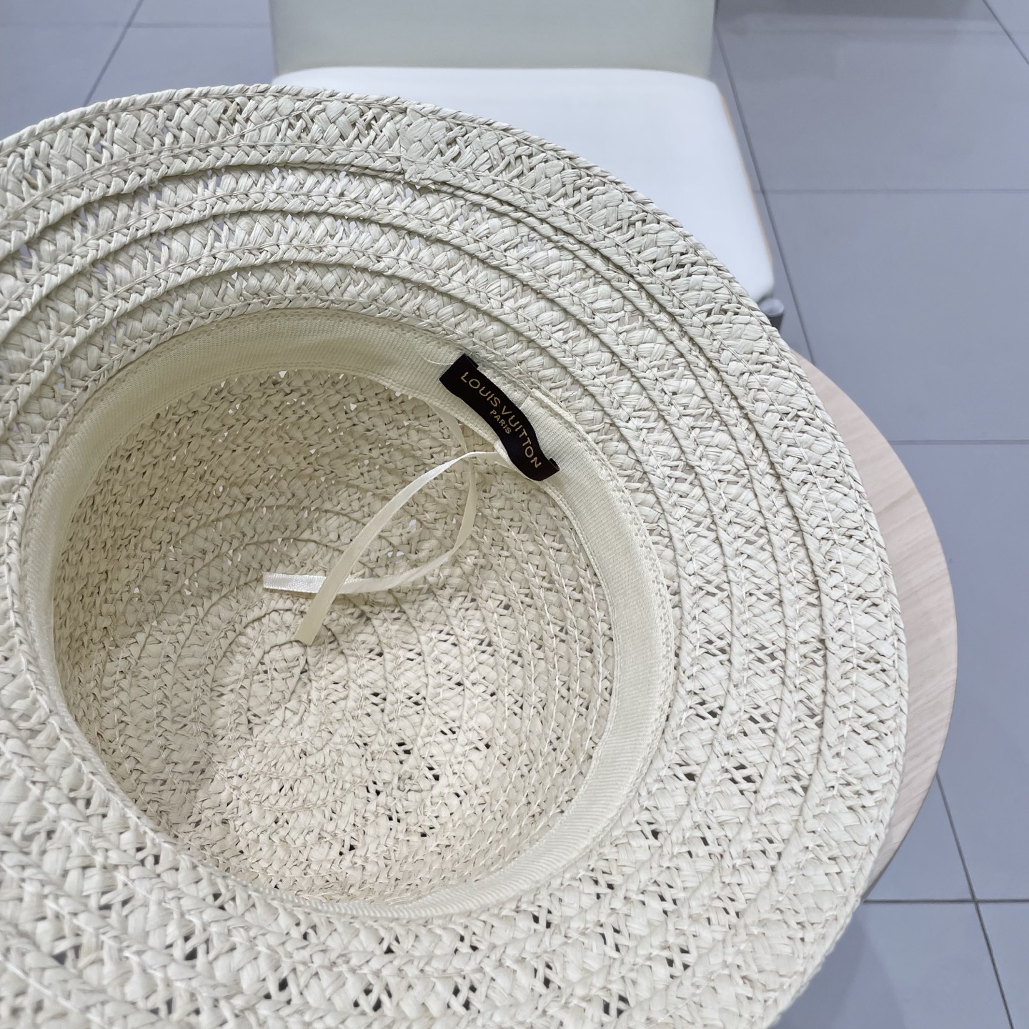   路易威登lv棒球帽 LouisVuitton沙滩草帽，防晒礼帽，纸草编织制作，百搭两色！头围57cm