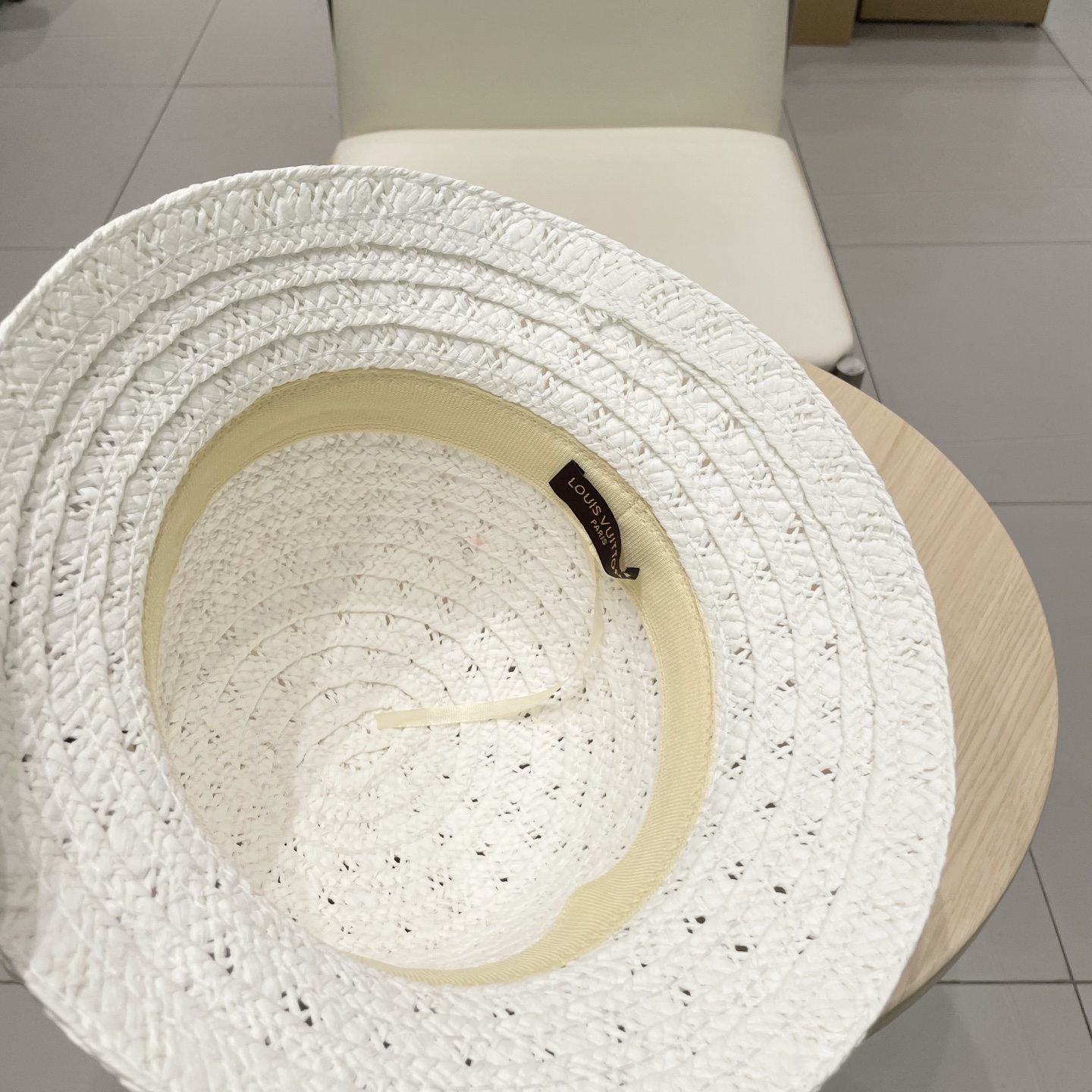   路易威登lv棒球帽 LouisVuitton沙滩草帽，防晒礼帽，纸草编织制作，百搭两色！头围57cm