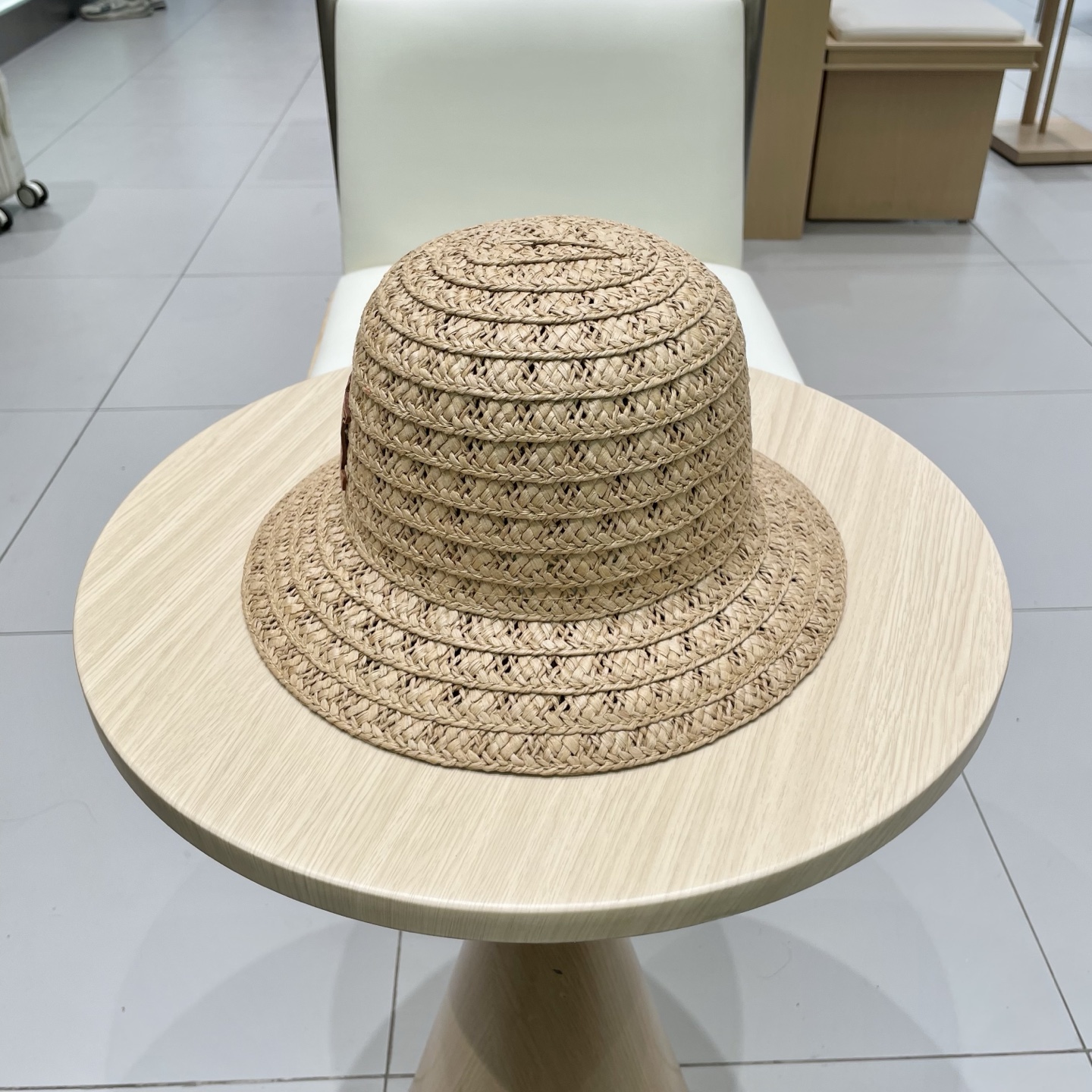   路易威登lv棒球帽 LouisVuitton沙滩草帽，防晒礼帽，纸草编织制作，百搭两色！头围57cm