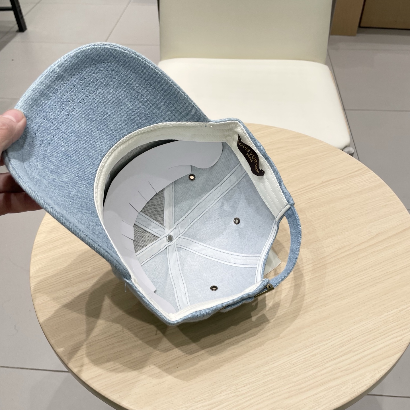 LV路易威登原单刺绣棒球帽  轻盈透气。完美版型，独家实物拍摄，男女适用