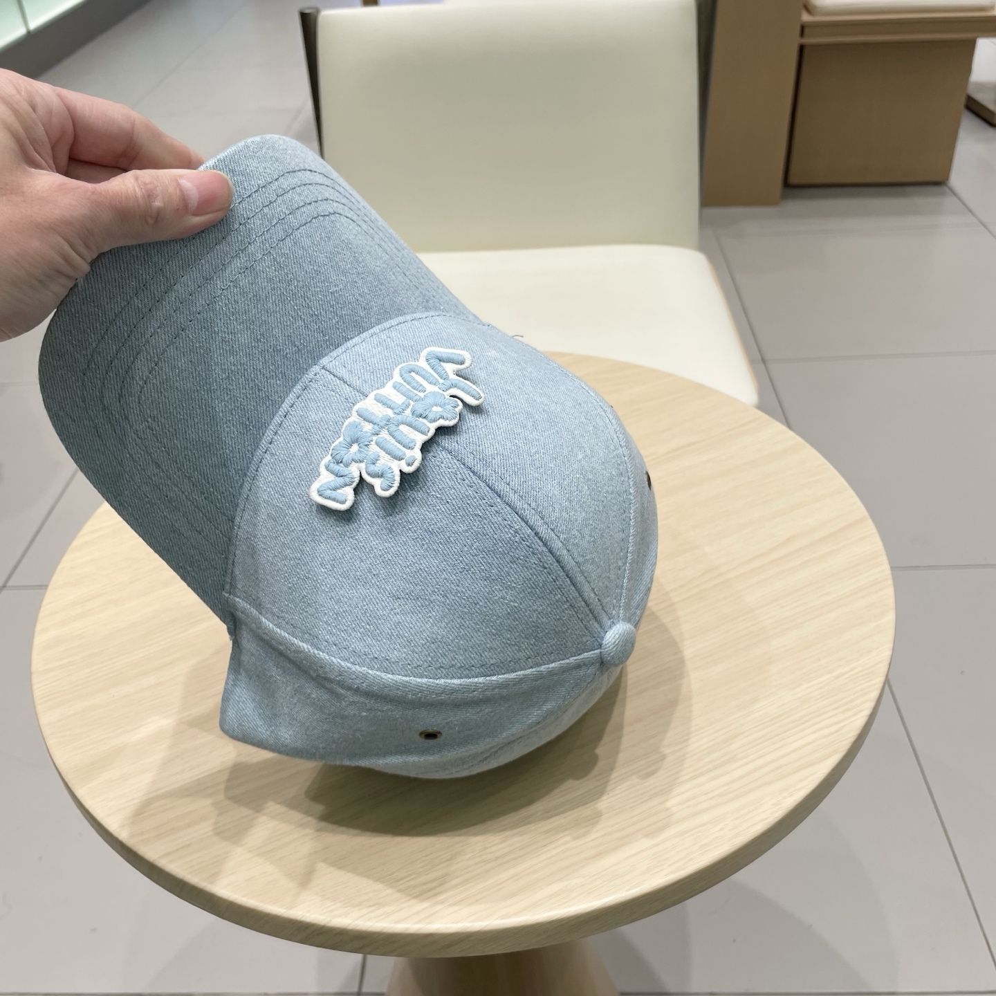  LV路易威登原单刺绣棒球帽  轻盈透气。完美版型，独家实物拍摄，男女适用