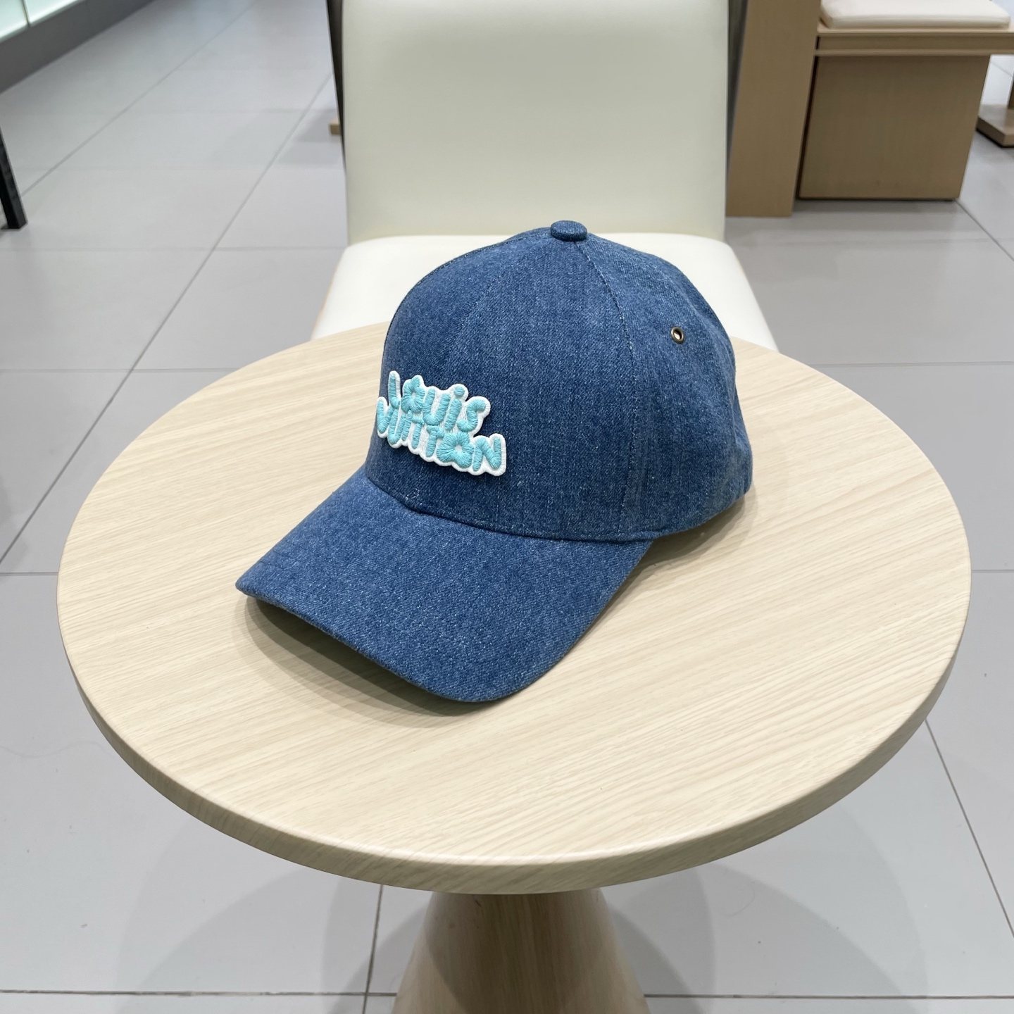  LV路易威登原单刺绣棒球帽  轻盈透气。完美版型，独家实物拍摄，男女适用
