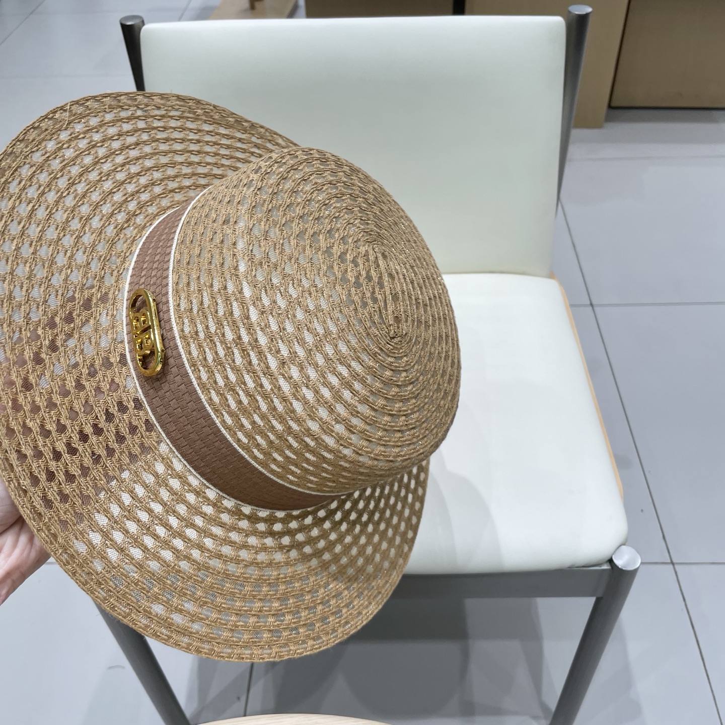  巴黎世家平顶礼帽，遮阳镂空草帽，头围57cm