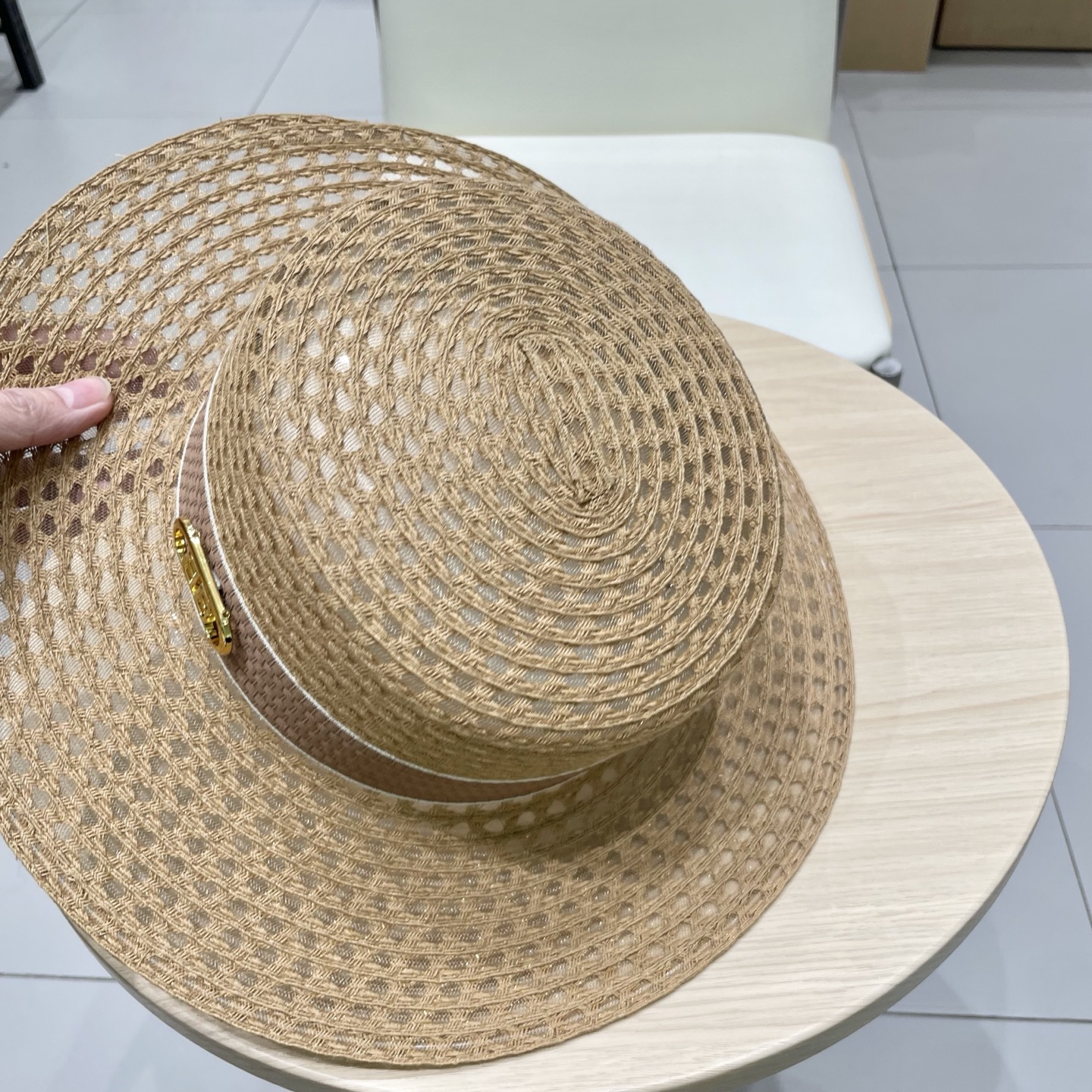  巴黎世家平顶礼帽，遮阳镂空草帽，头围57cm