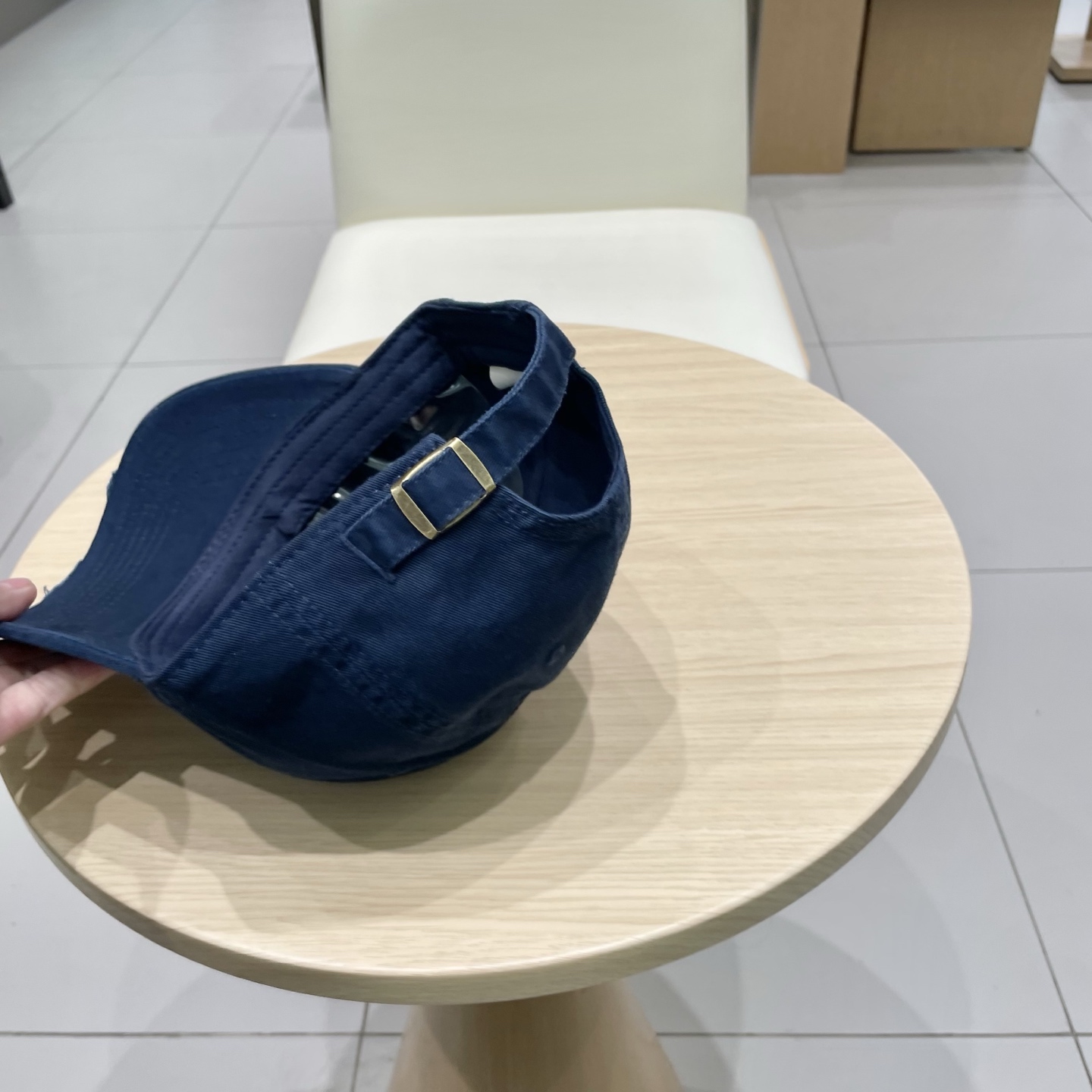  BALENCIAGA巴黎世家2025新款logo棒球帽，很酷的色系，巴黎粉必入款！